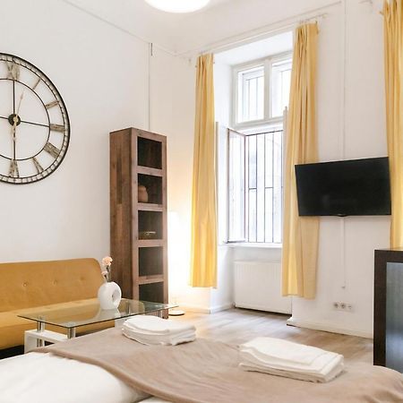 Vibrant 1Br - Ideal Long Stay Accommodation Виена Екстериор снимка